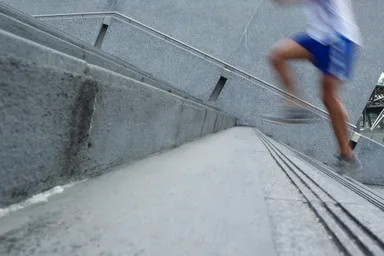 階段垂直マラソン