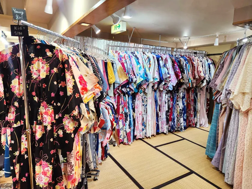 京都着物レンタル KITEMIRU!?祇園店