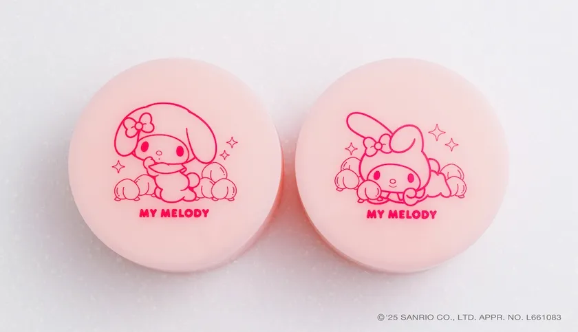 写真左:両耳がたれてるマイメロディ 写真右:片耳がたれてるマイメロディ