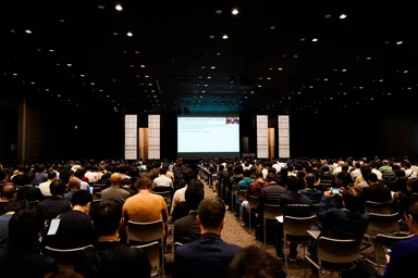 ほぼ満席となったCODE BLUE 2024のキーノートスピーチ(デビッド・A・ダリンプル氏)