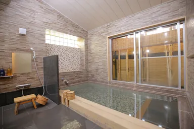 館内には大浴場もございます