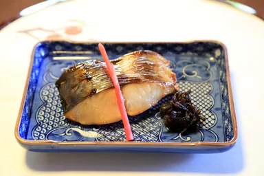 瀬戸内海産の鰆を使った西京焼き