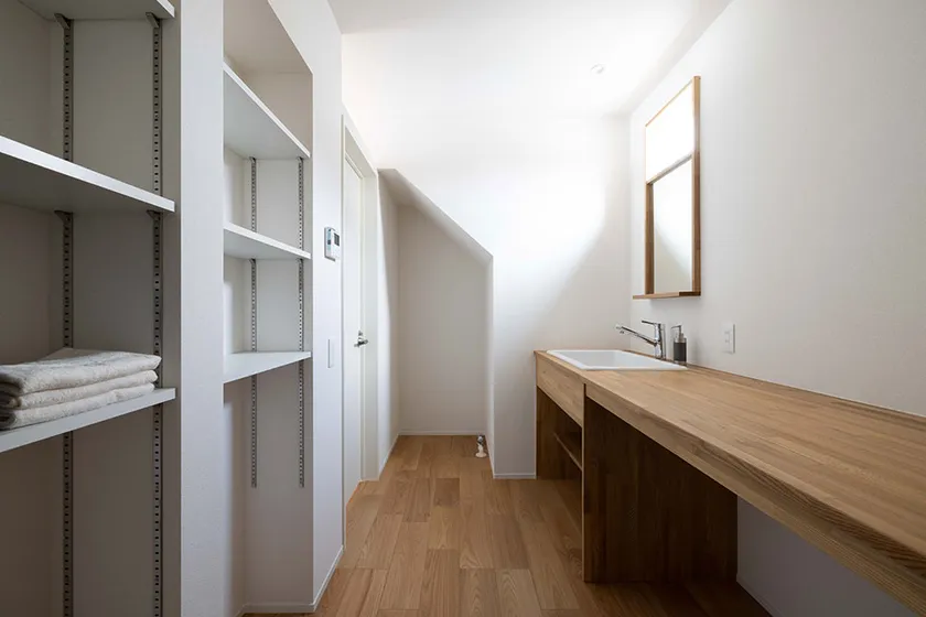 光と風のコンセプトハウス|洗う・干す・しまうが一つに