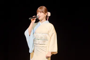 石見舞菜香さん