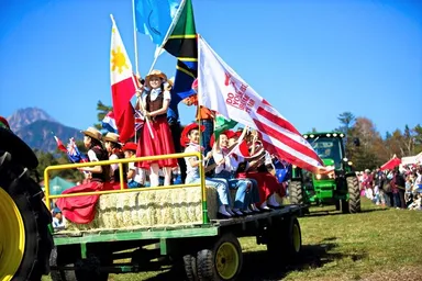 清里開拓と国際交流に貢献