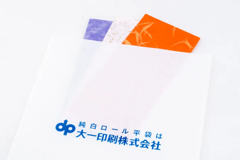 透け感のある純白ロール平袋