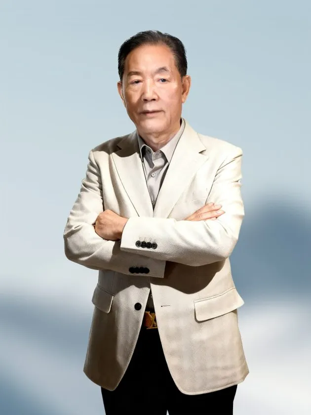 呉稚亮氏