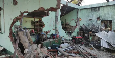 破壊された事務所