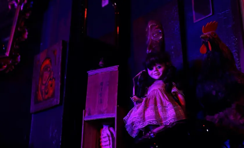 呪物cafeジュジュ 呪物フロア