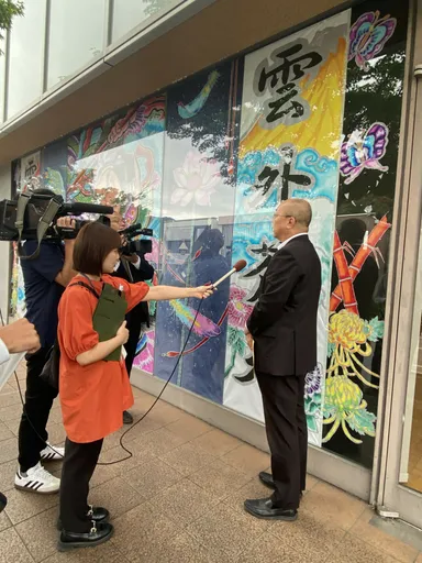 白岩南陽市長(お披露目式の様子)