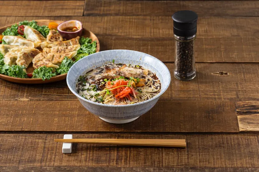 ピースフル ヌードル(ヴィーガン豚骨風)