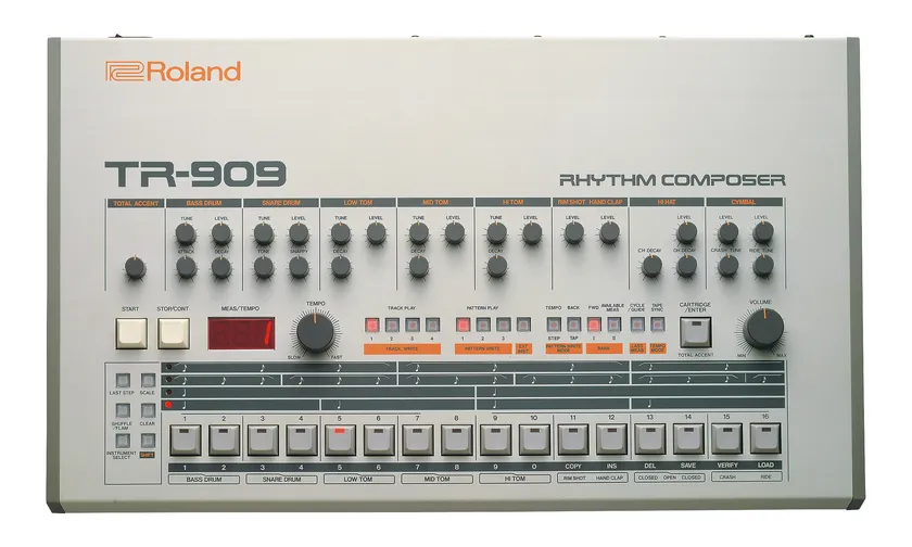 「TR-909」