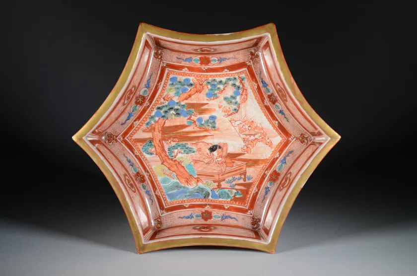 (8)宮本屋窯≪南柯之夢図六稜形鉢≫江戸時代後期(19世紀) 個人蔵