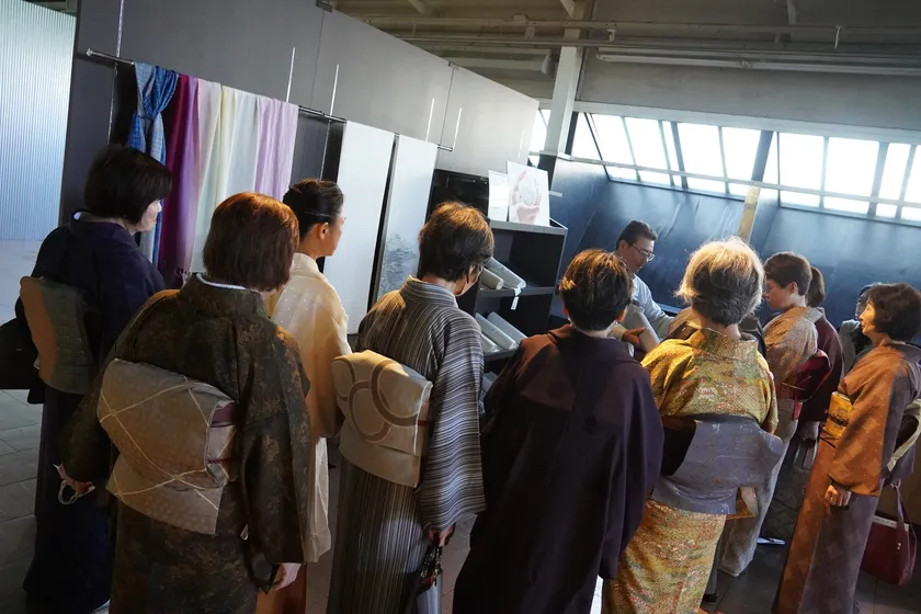 “精練の世界”ファクトリーツアー(有料・要予約)