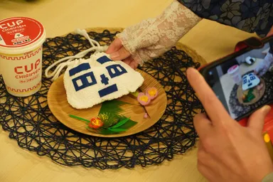 会場で体験が可能なワークショップ“カップチリメン”(有料)