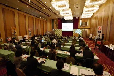 満席となり関心の高さをうかがわせるセミナー会場