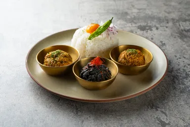 3種盛り　世界のキーマ