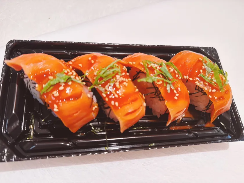 「秋の銀酒握り~いくら醤油がけ~」