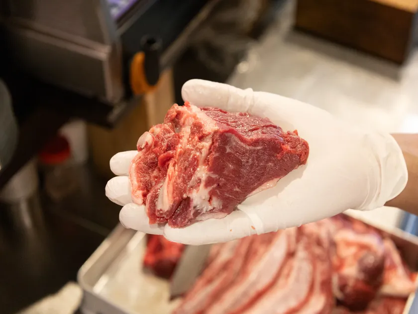 3年肥育した満州豚×国産マンガリッツァ豚(富士農場提供)