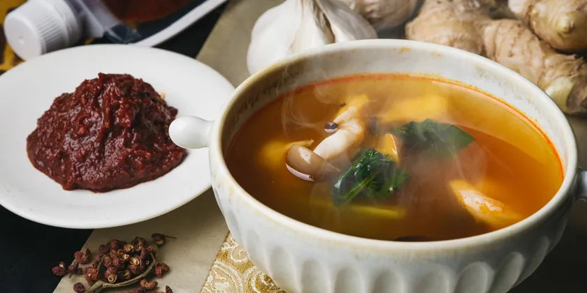 本格派ブレンドで旨みあふれる三十雑穀スープ 和風麻辣湯