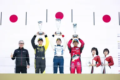 PCCJ2025第11戦オーバーオール表彰式