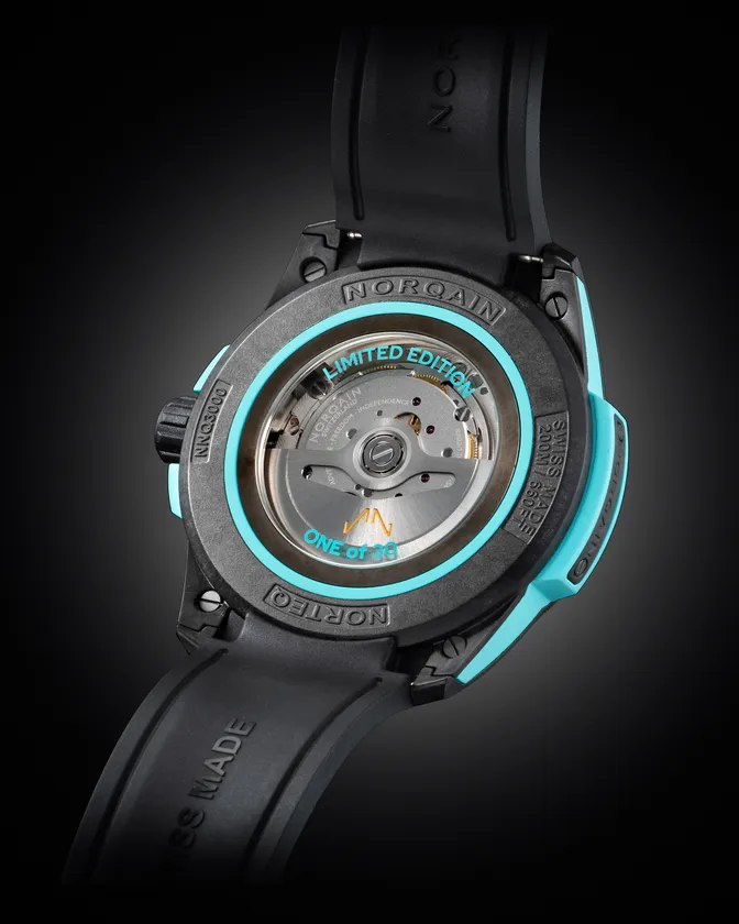 「ONE of 30」と「LIMITED EDITION」の文字が刻印されています