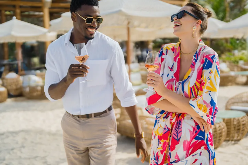 ジュメイラ・アル・カサル - フレンチ・リビエラ・ビーチ 「ラ・ヴィ・アン・ロゼ」イメージ