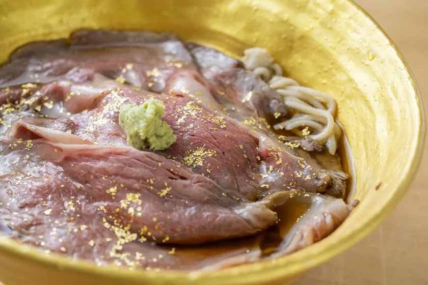 相州牛の黄金ローストビーフそば