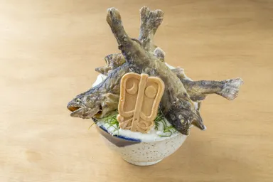 金時ヤマメ揚げ上げどっこいめし　みそ汁付き