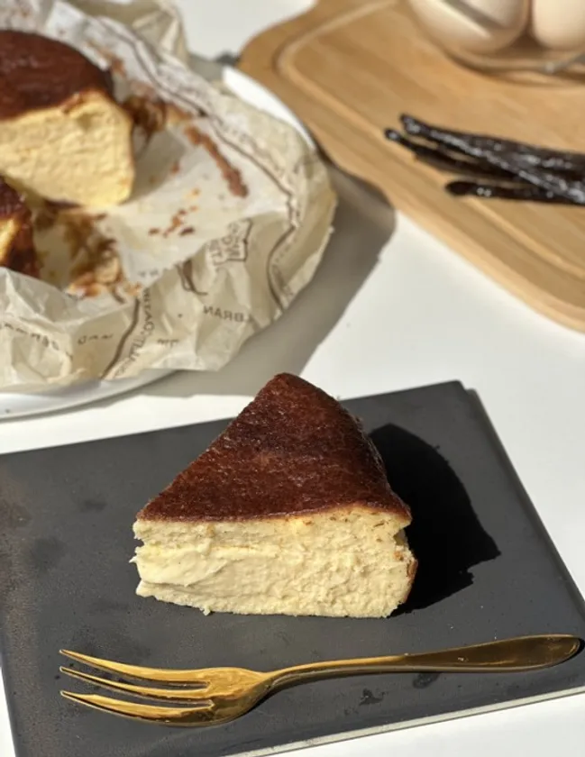 オリジナルバスクチーズケーキ(2)