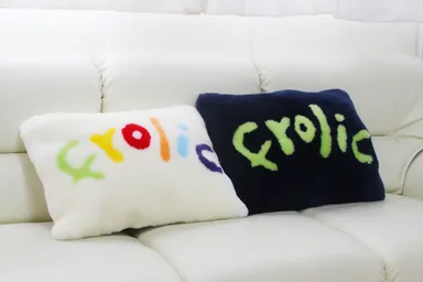 オリジナルロゴ入りクッション