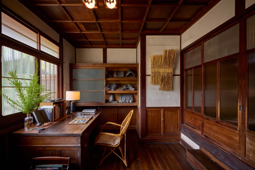 ローラさんスタイリング監修の事務室