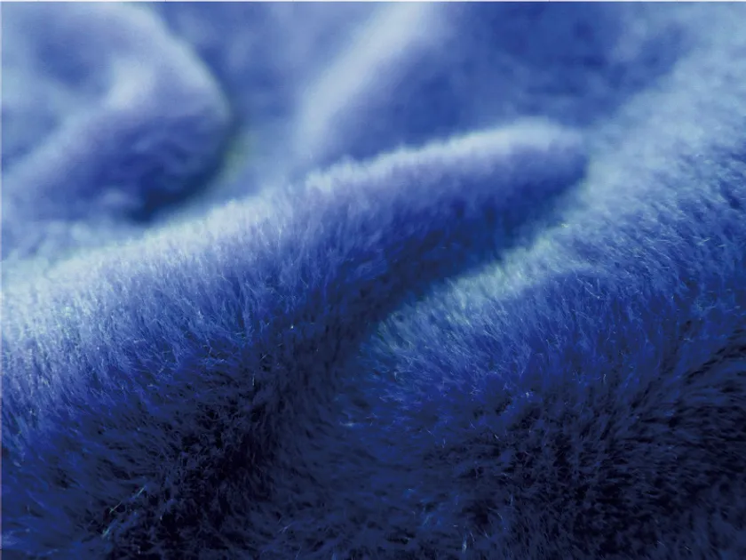 「毛足10ミリ」が生む贅沢なぬくもり