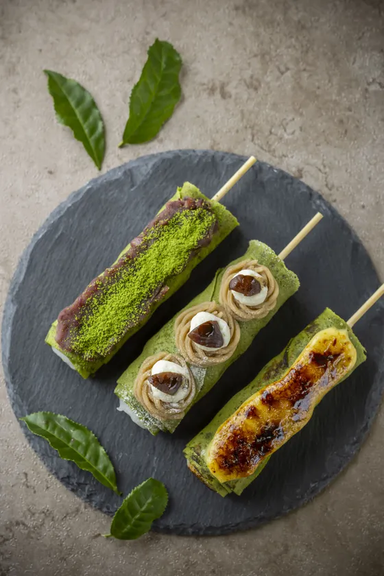 お濃茶だんご3種(左からブリュレ・モンブラン・あんこ)