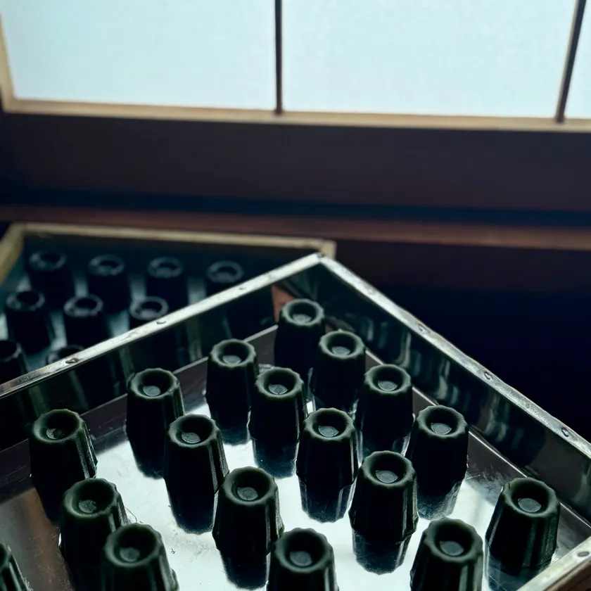 羊羹カヌレ製造