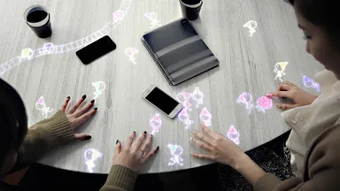 チームラボ　小人が住まうテーブル