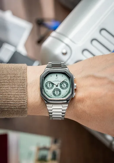 Light & Dark Blue：奥行きと立体感