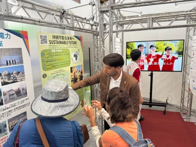 持続可能な未来へ・説明員Ahmed