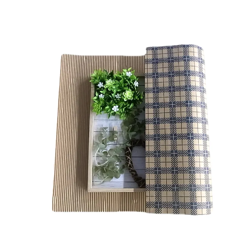 アート作品を梱包