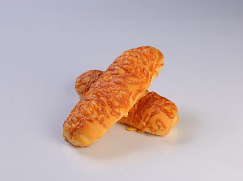 ロングセラー「チーズロール」