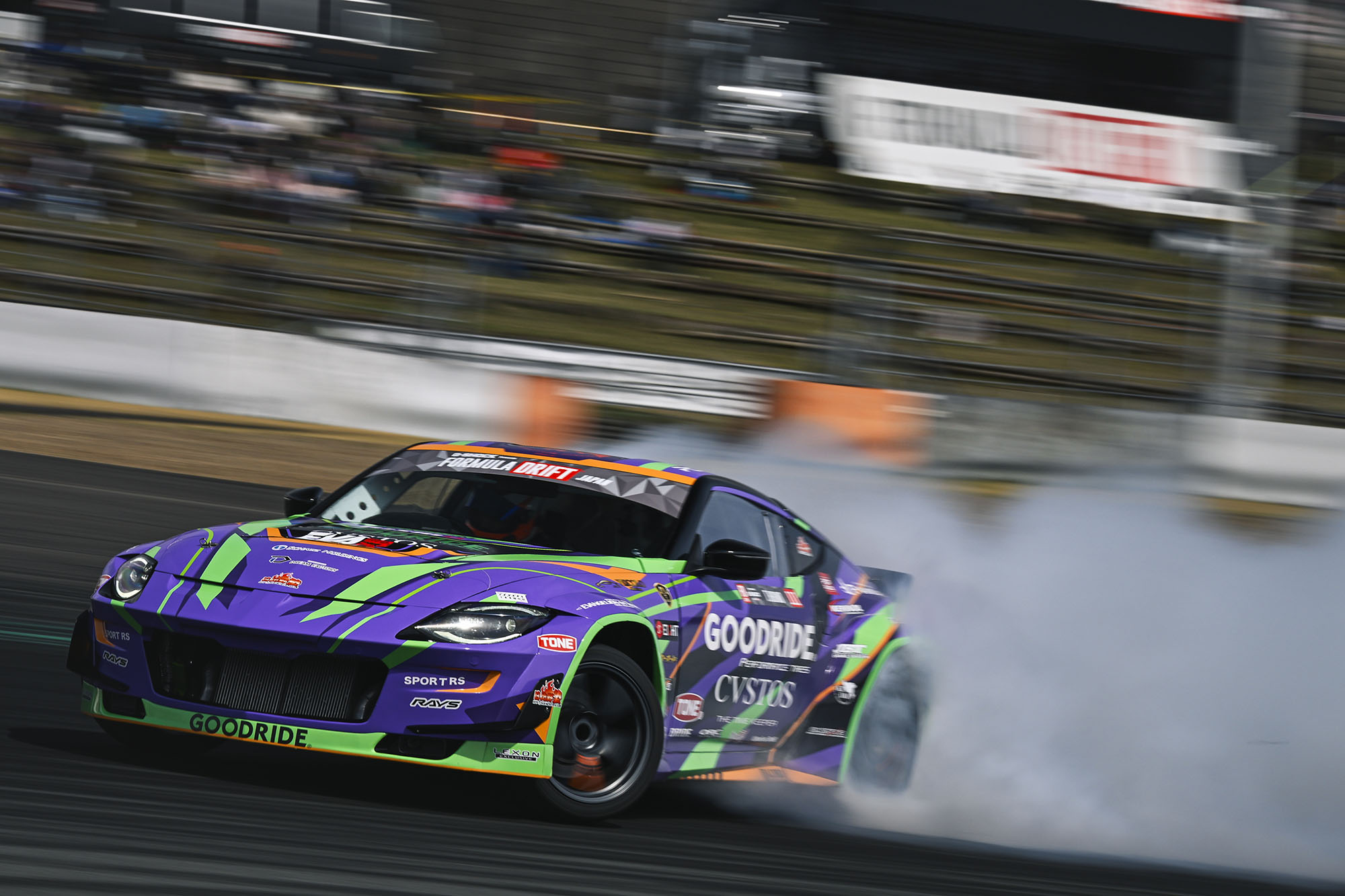 トミカよりエヴァンゲリオンレーシング 「エヴァRT初号機 GOODRIDE