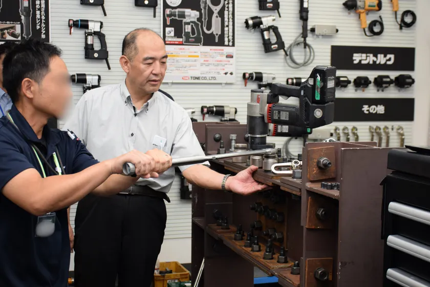 締付け体験の様子