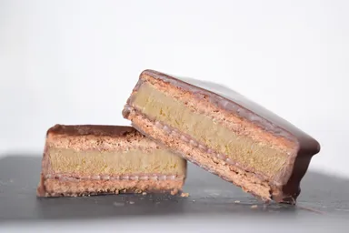 GAKUチョコレートサンド～八丁味噌キャラメル～