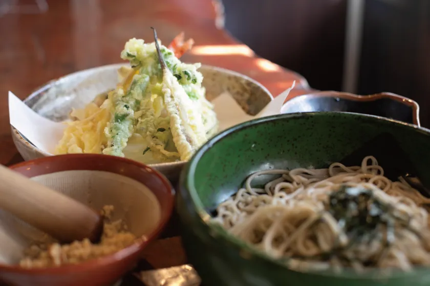 旧北国街道沿いの手打ちそば 丁子庵の天ぷらそば