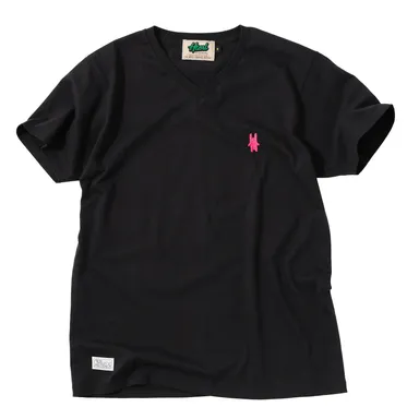 VネックTシャツ