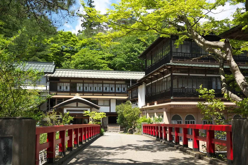 積善館 本館写真