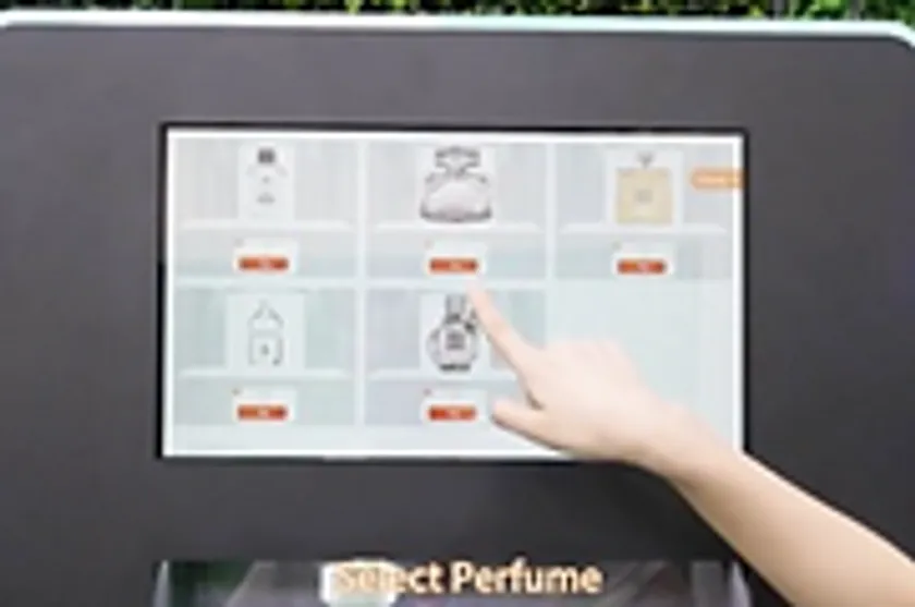 (1)香水を選ぶ イメージ