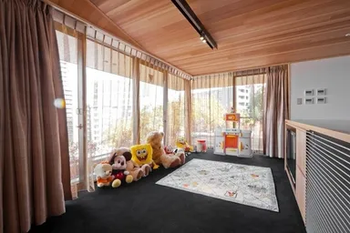 「東大ハウス」内、プレイルーム