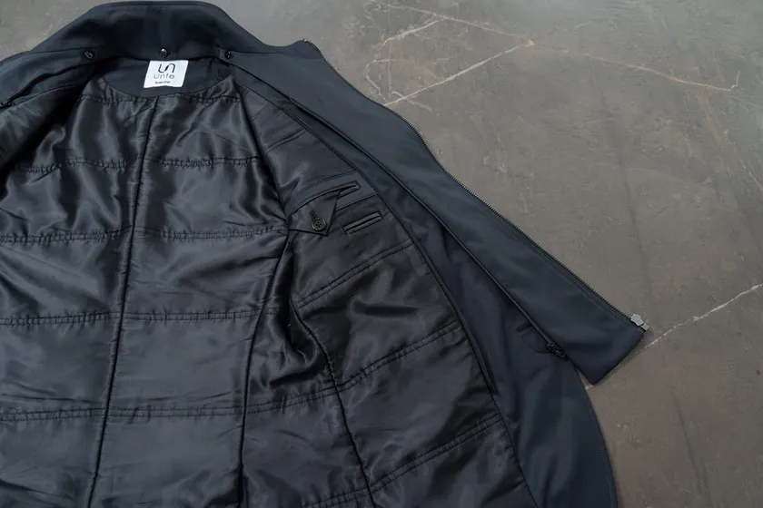 光沢感のある裏生地