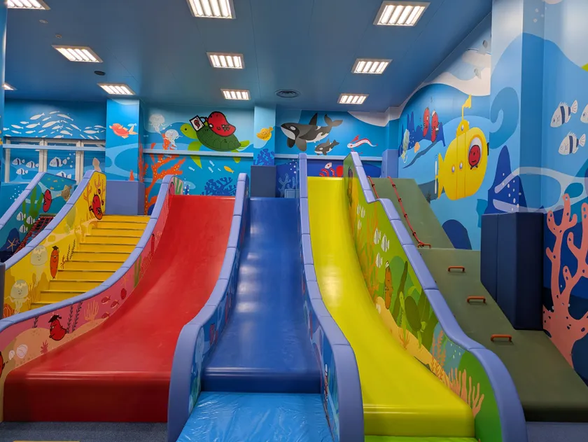 3連ジャンボすべり台